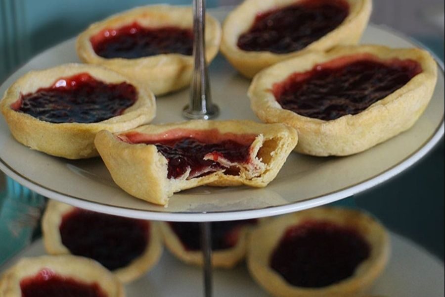 jam tarts